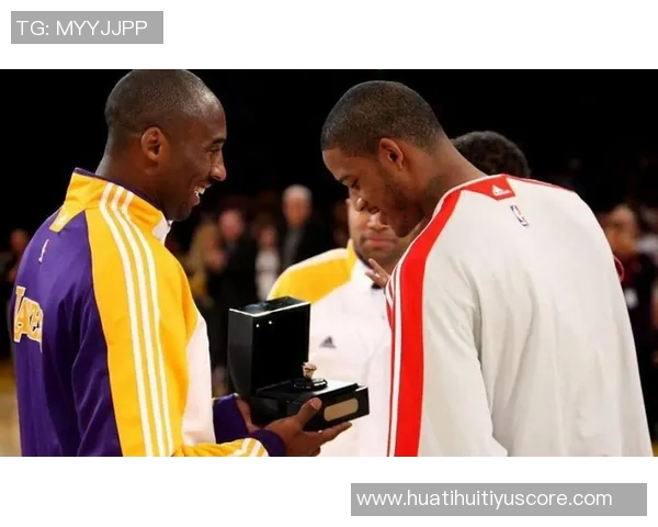 阿里扎谈詹姆斯与科比的性格差异：谁更受欢迎谁更无所谓